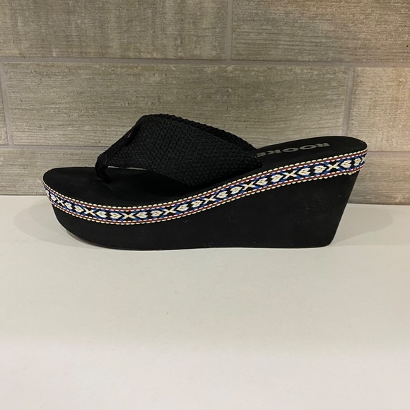 Rocket Dog Wedge-Aztec Pattern Trim- Flip Flop- Sze 8-8.5 - Picture 5 of 14